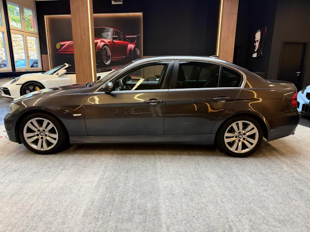 BMW 325i