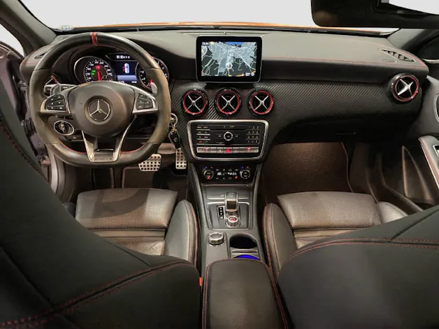Mercedes-Benz A 45 AMG 4m