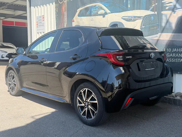 Toyota Yaris 1.5 VVT-i HSD Trend