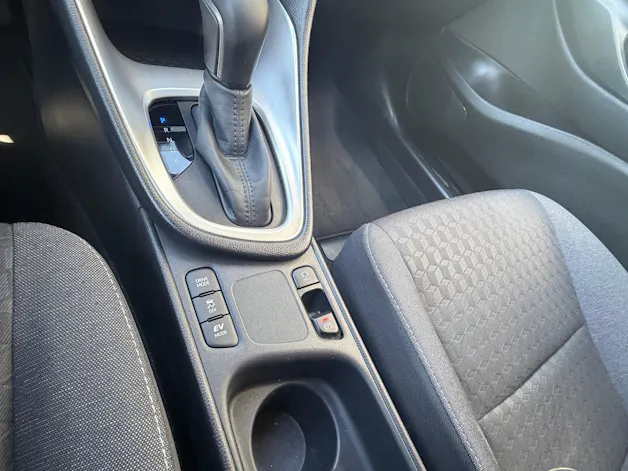Toyota Yaris 1.5 VVT-i HSD Trend