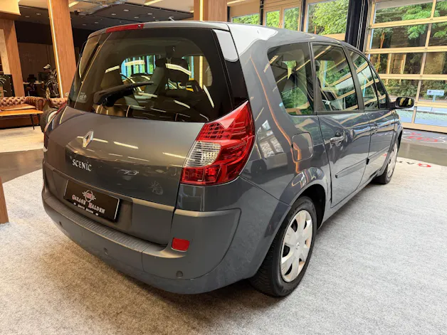 Renault Grand Scénic 2.0 16V Dynamique
