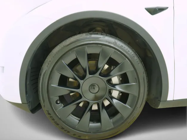 Tesla Model Y Long Range Dual AWD