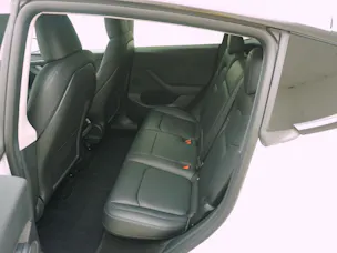 Tesla Model Y Long Range Dual AWD