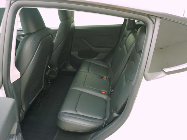 Tesla Model Y Long Range Dual AWD