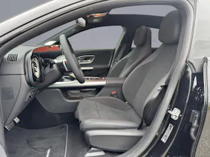 Mercedes-Benz CLA 220 4-Matic Shooting Brake