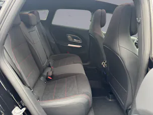 Mercedes-Benz CLA 220 4-Matic Shooting Brake