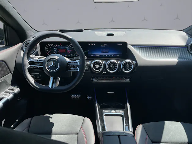 Mercedes-Benz GLA 250 Swiss Star AMG Line 4matic