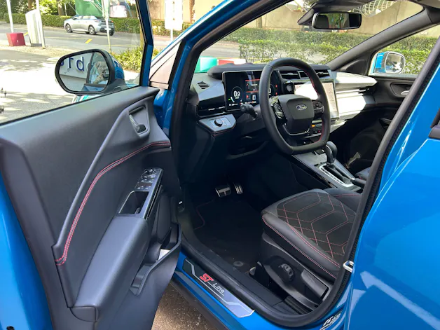 Ford Puma 1.0 MHEV ST-Line X Automat