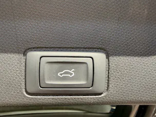 Cupra Terramar 1.5 e-Hybrid 204 PS *** ANHÄNGERKUPPLUNG & PANORAMADACH ***