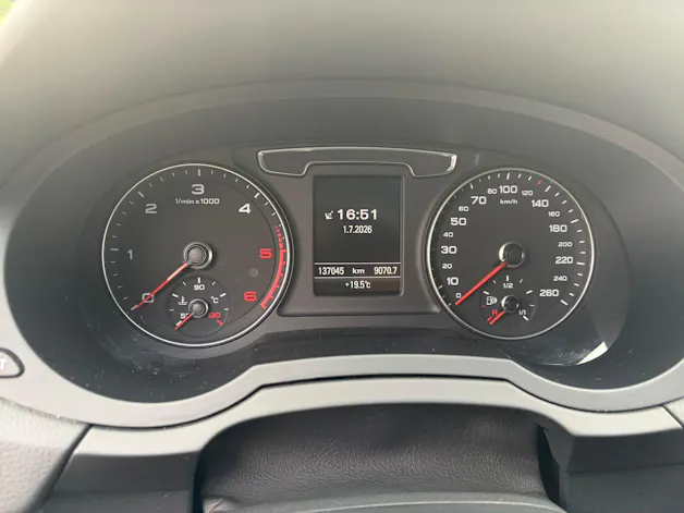 Audi Q3 2.0 TDI sport quattro S-tronic