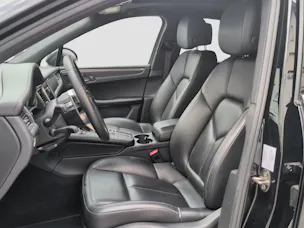 PORSCHE Macan PDK