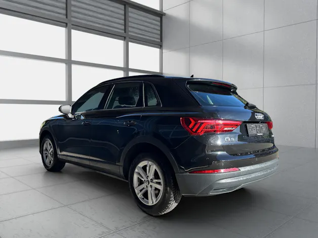 Audi Q3 35 TFSI Attraction S-tronic
