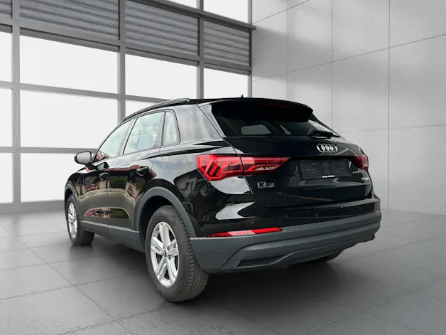 AUDI Q3 35 TFSI Attraction S-tronic