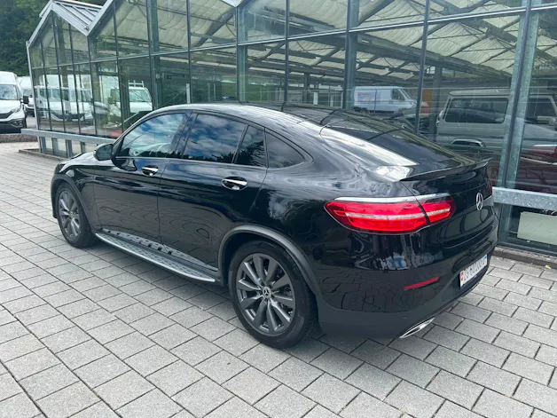 Mercedes-Benz GLC Coupé 250 AMG Line 4Matic 9G-Tronic