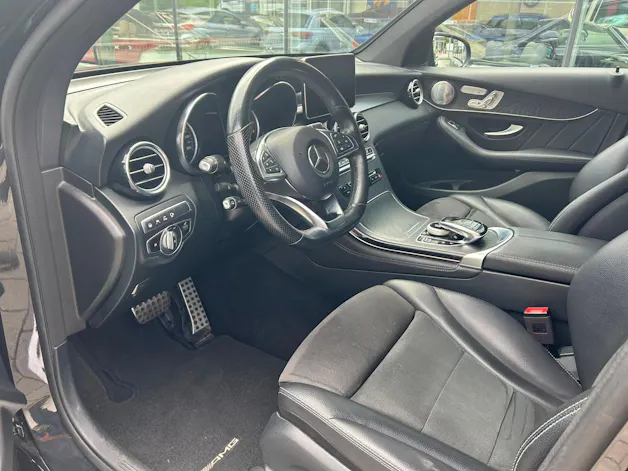 Mercedes-Benz GLC Coupé 250 AMG Line 4Matic 9G-Tronic
