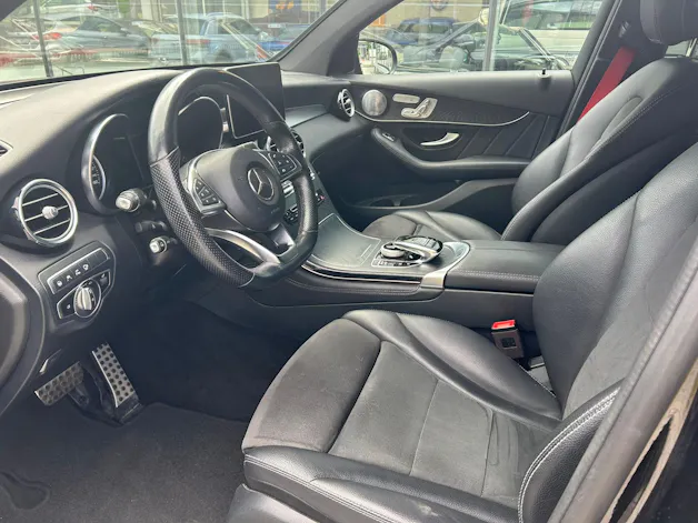 Mercedes-Benz GLC Coupé 250 AMG Line 4Matic 9G-Tronic