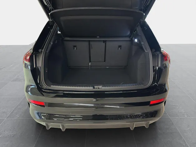 Audi Q4 e-tron SUV quattro performance