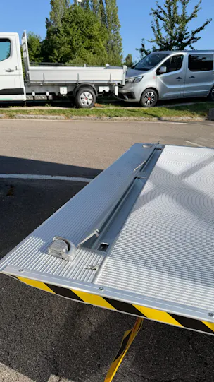 Renault E-Tech Master Koffer/Hebebühne