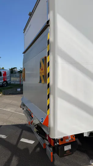 Renault E-Tech Master Koffer/Hebebühne