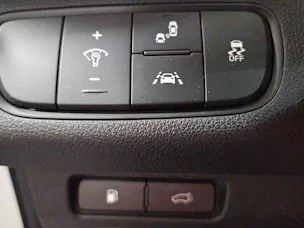 Kia Sorento 2.2 CRDI Style 7P. Automatic