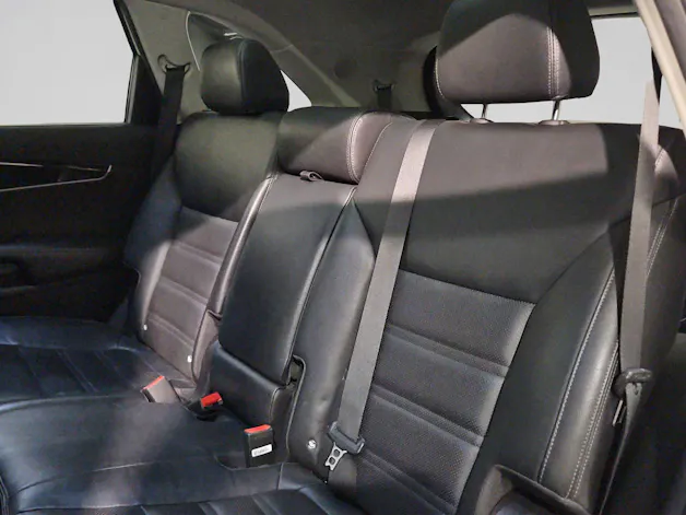 Kia Sorento 2.2 CRDI Style 7P. Automatic