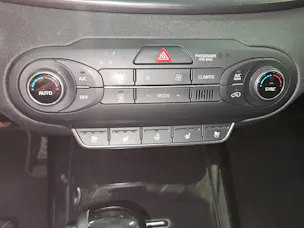 Kia Sorento 2.2 CRDI Style 7P. Automatic