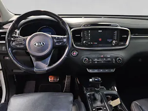 Kia Sorento 2.2 CRDI Style 7P. Automatic