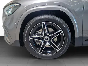 Mercedes-Benz GLA 220 4Matic 8G-DCT
