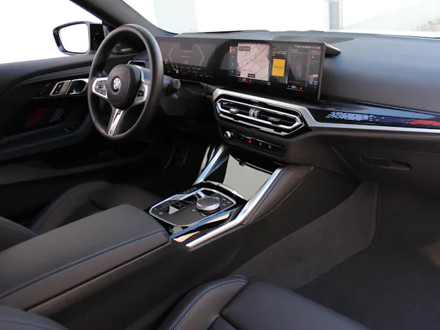 BMW M240i xDrive M Sport Pro MINERALWEISS METALLIC *ANHÄNGERKUPPLUNG*