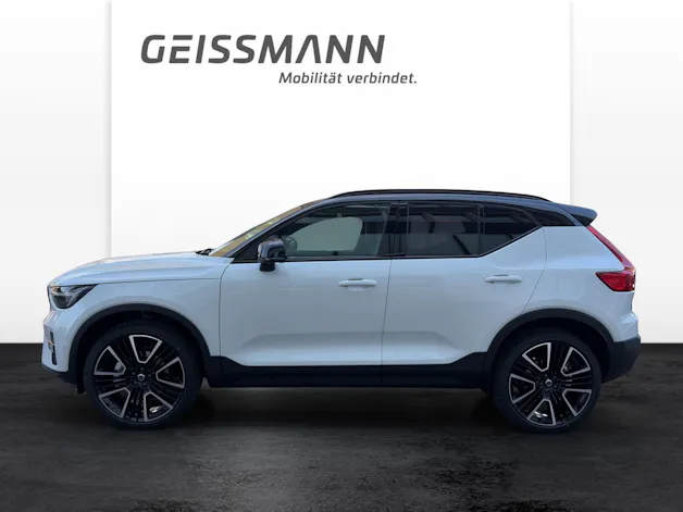 Volvo XC40 2.0 B4 MH Black Edition