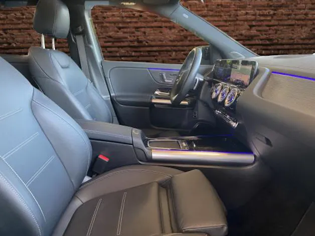 Mercedes-Benz GLA 250 4Matic 8G-DCT