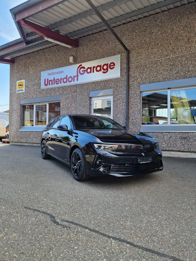 Opel Astra Sports Tourer 1.2i Turbo GS A