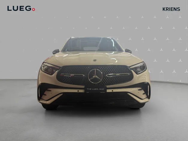 Mercedes-Benz GLC 300 4M - AMG / 360 Grad Kamera / Panorama-Dach / AHK /