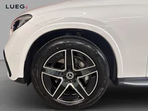 Mercedes-Benz GLC 300 4M - AMG / 360 Grad Kamera / Panorama-Dach / AHK /
