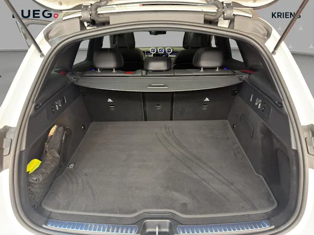 Mercedes-Benz GLC 300 4M - AMG / 360 Grad Kamera / Panorama-Dach / AHK /