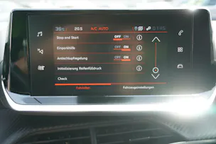 Peugeot 2008 1.2 PureTech GT EAT8