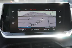 Peugeot 2008 1.2 PureTech GT EAT8
