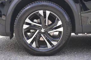 Peugeot 2008 1.2 PureTech GT EAT8