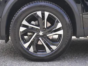 Peugeot 2008 1.2 PureTech GT EAT8