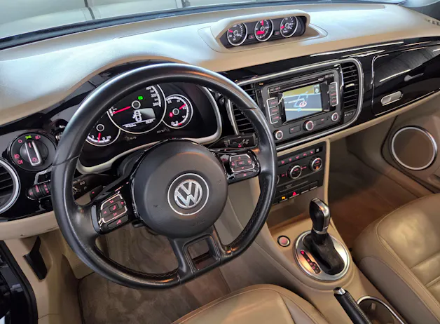 VW Beetle Cabriolet 2.0 TSI Sport DSG