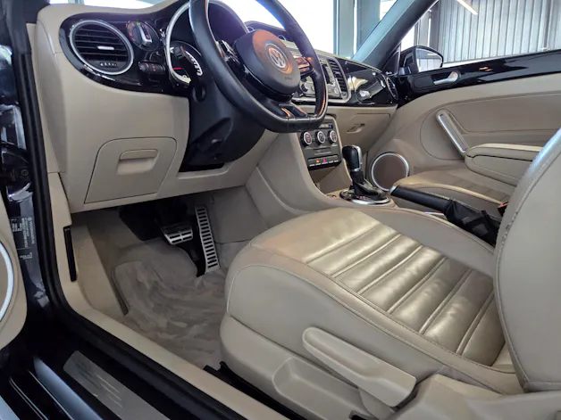 VW Beetle Cabriolet 2.0 TSI Sport DSG