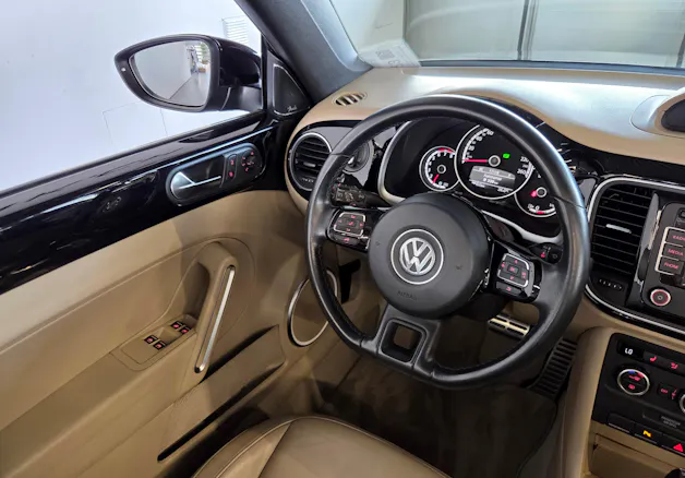 VW Beetle Cabriolet 2.0 TSI Sport DSG