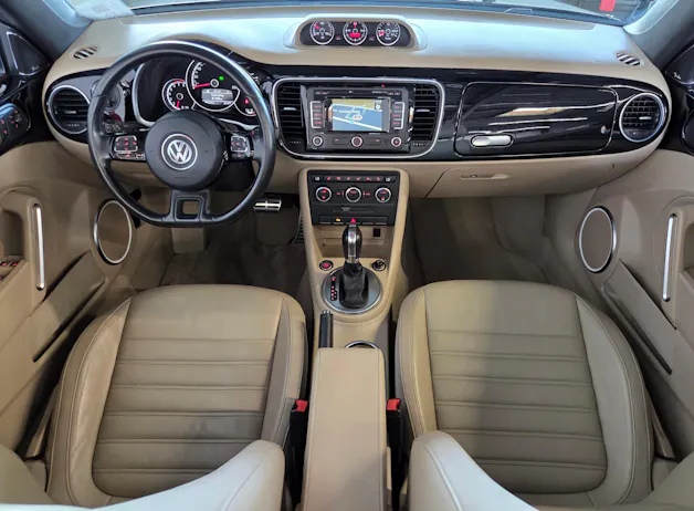 VW Beetle Cabriolet 2.0 TSI Sport DSG