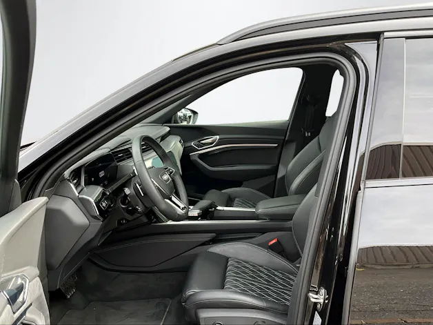 Audi e-tron 55 S Line quattro
