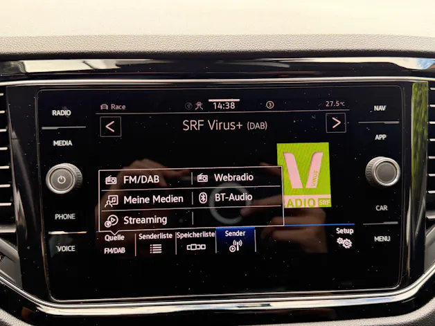 VW T-Roc 2.0 TSI DSG 300PS 4MOTION R *** BEATS SOUND & TOTWINKEL ***