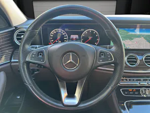 Mercedes-Benz E 400 AMG Line 4 Matic