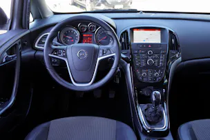 Opel Astra SportsTourer 1.6i 16V Turbo Cosmo