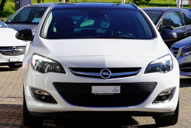 Opel Astra SportsTourer 1.6i 16V Turbo Cosmo