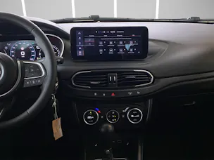 Fiat Tipo Hybrid 1.5 Swiss Edition Cross