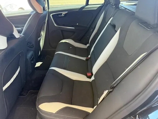 Volvo V60 D5 AWD R-Design Geartronic